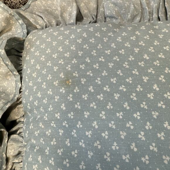 Vintage Set of 2 Cat Pillows w/Lace Country Blue Ruffle Trim Handmade - Picture 6 of 6